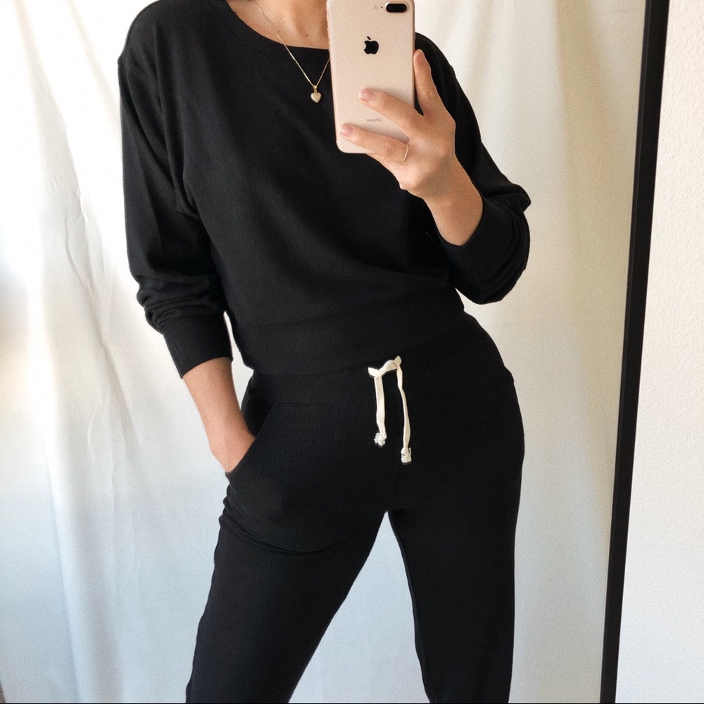 Lounge Set Sweatshirt +Jogger pants - Picture 3 of 6